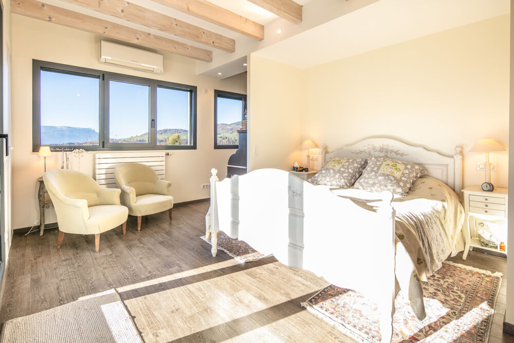  vendre  Proprit/chteau Uriage (38410)