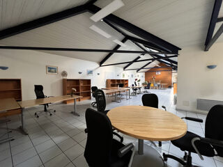  Maison  vendre 7 pices 380 m