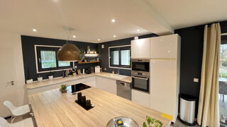  Maison  vendre 7 pices 180 m