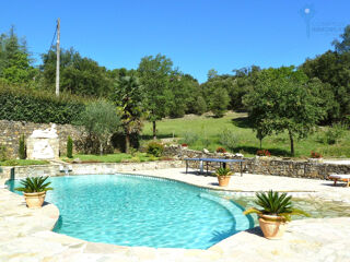  Proprit/chteau  vendre 9 pices 306 m