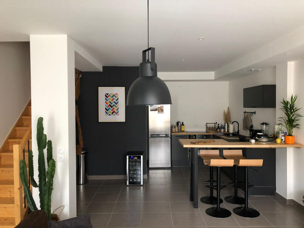 Appartement avec terrasse et garage à Vauvert