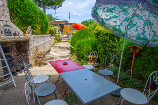  Propriété/château à vendre 8 pièces 180 m²