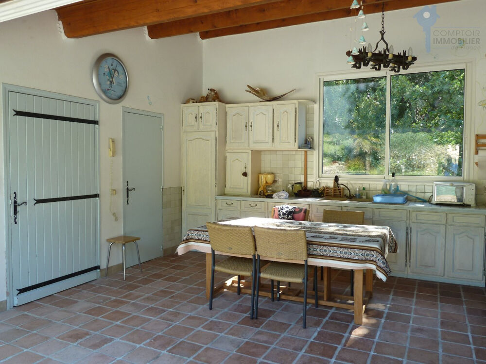  vendre  Proprit/chteau Ucel (07200)