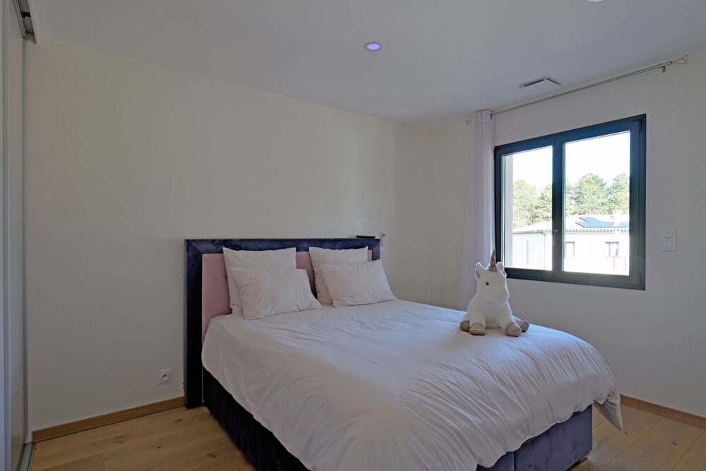 � vendre  Maison Uz�s (30700)