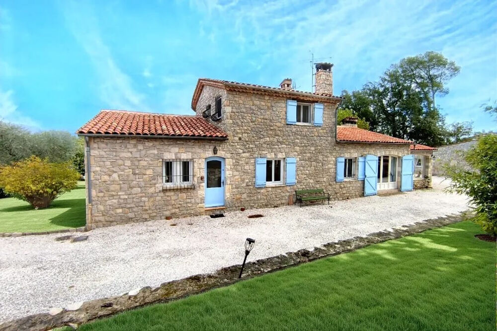 DPT(83) A vendre propriété de prestige sur le haut var