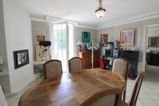  Propriété/château à vendre 6 pièces 225 m²