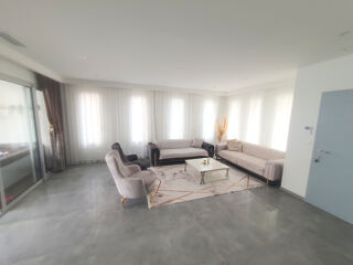  Maison � vendre 8 pi�ces 300 m�