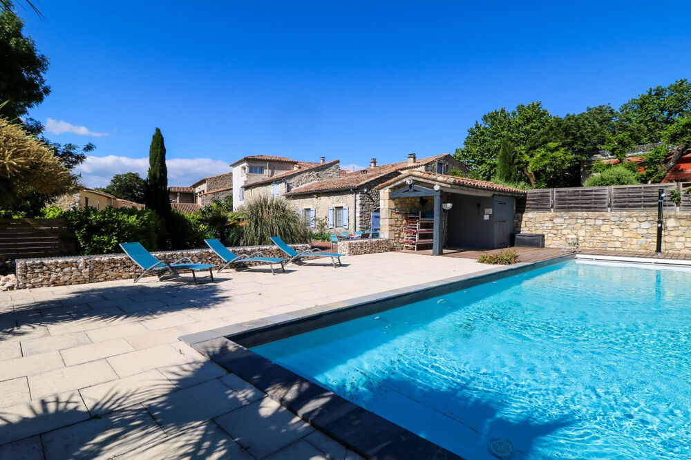 Mas P12 avec gîtes et piscine proche Lussan