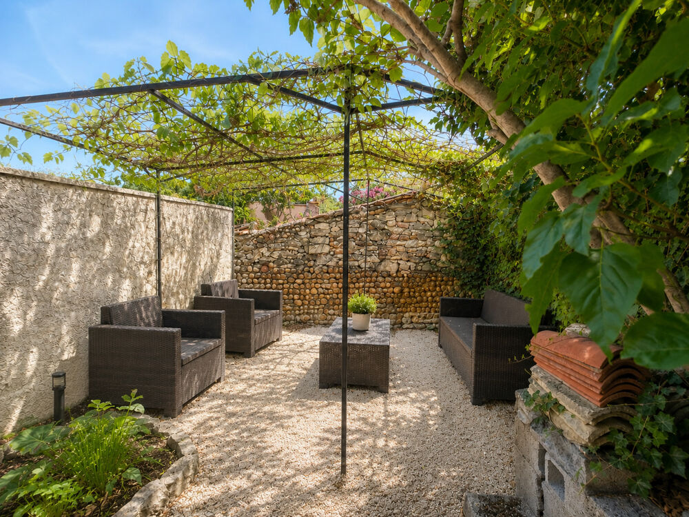 Vente Maison A VENDRE DEPT 30 (GARD) VAUVERT MAISON DE VILLAGE 3 CHAMBRES JARDIN TERRASSE ET GARAGE Vauvert