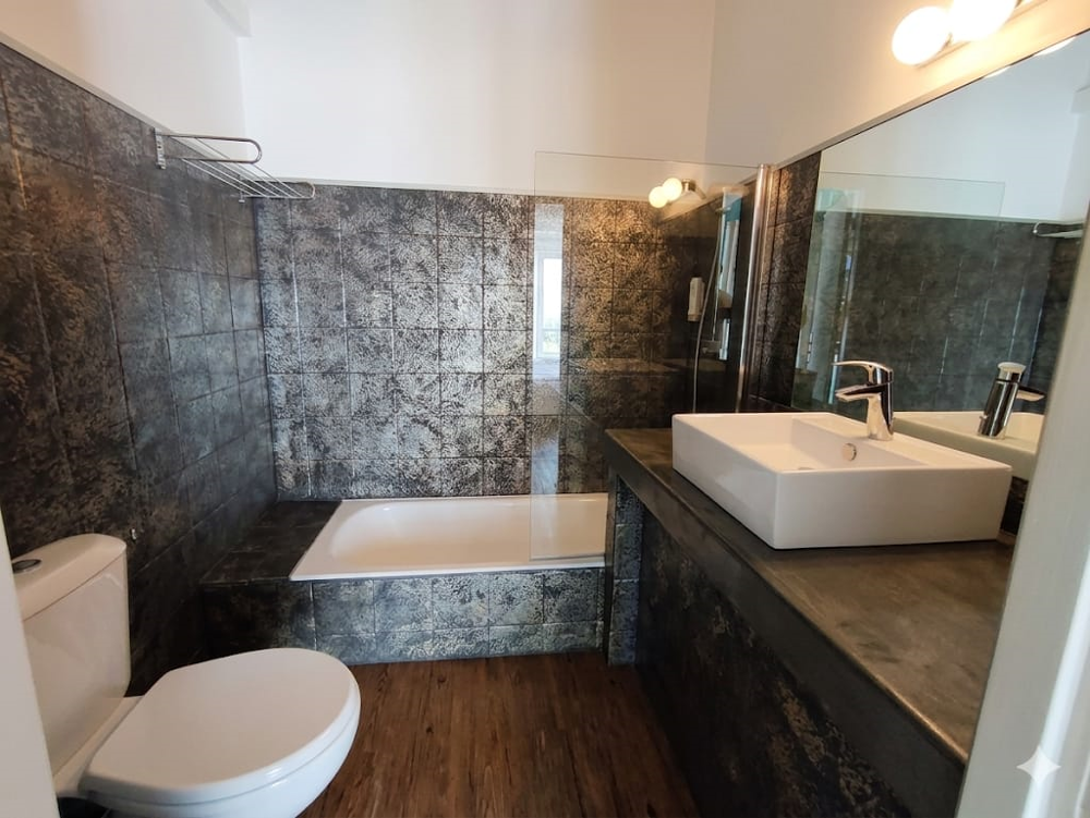 à vendre  Propriété/château Valence (26000)