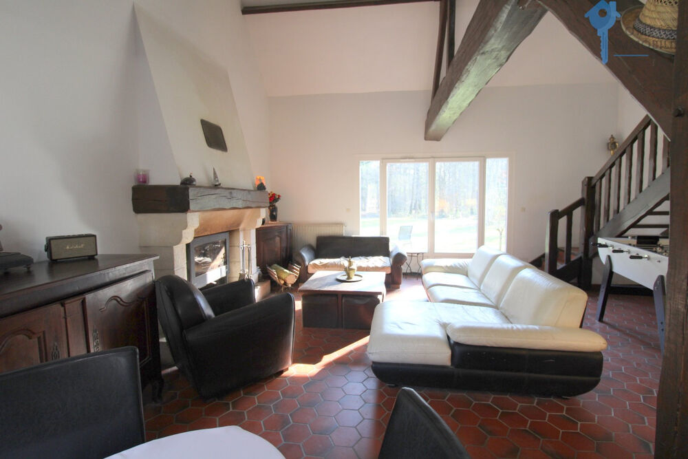 A vendre Dpt Eure (27) propriété 263 m2 sur terrain boisé de 4,5 ha