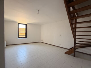  Appartement à louer 3 pièces 88 m²