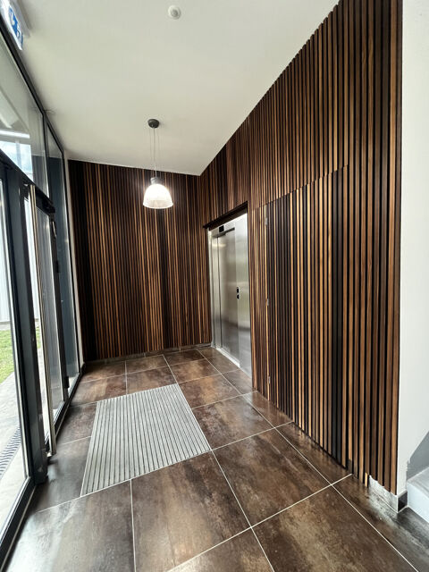   A LOUER - Plateau de bureaux 200m2 - CASTANET-TOLOSAN 