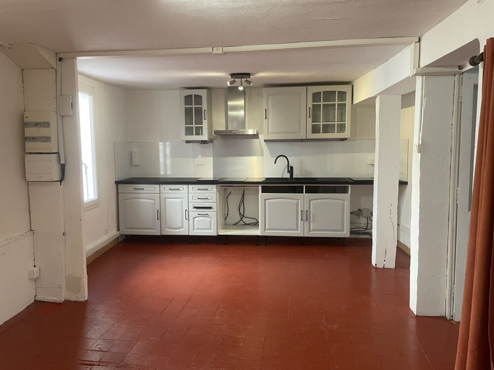 Maison de ville sur 3 niveaux avec garage et cave