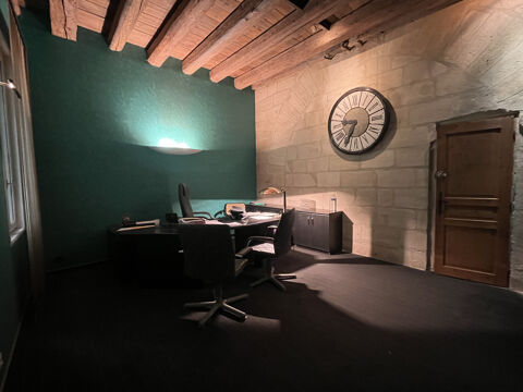 Location de bureaux dans un immeuble ancien - 15 cours Gambetta, Beaucaire 770 30300 Beaucaire