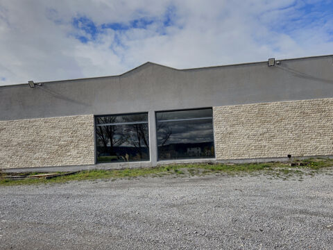 230m2 lot 2 Hyper visibilit&eacute;-Zone commerciale Saint Sernin/La Chapelle sous Aubenas 230000 07200 St sernin