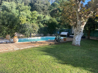  Maison � vendre 9 pi�ces 295 m�