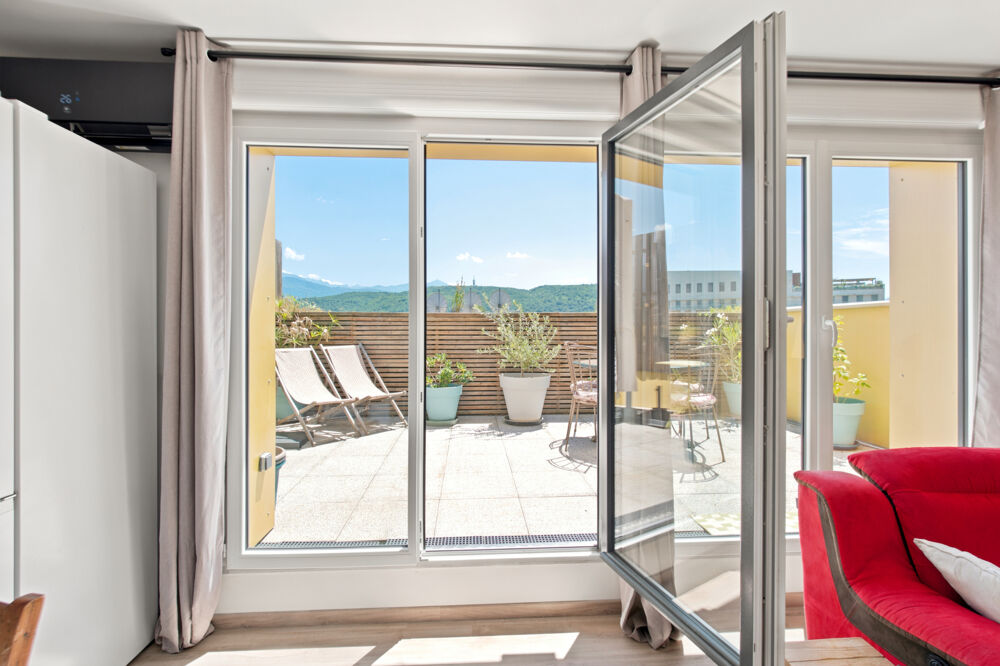 Isère (38) - A Vendre ÉCHIROLLES - Appartement T3 64 m2 - Terrasse 19m2 - Garage - Construction 2019