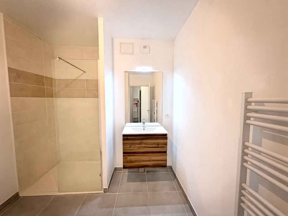 Vente Appartement A VENDRE - Appartement 2 pièces 44 M2- Terrasse- 2 Places de parking Baillargues