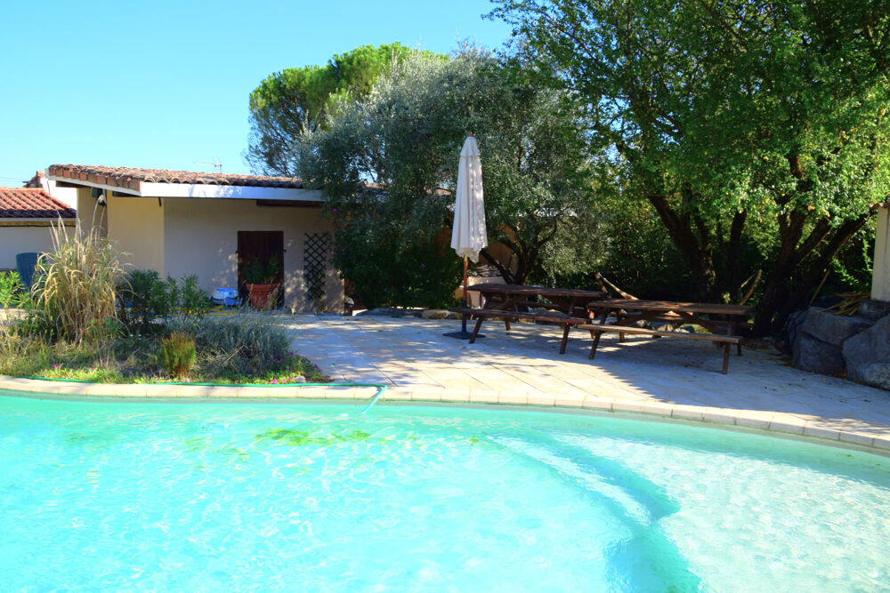 à vendre  Propriété/château Lavilledieu (07170)