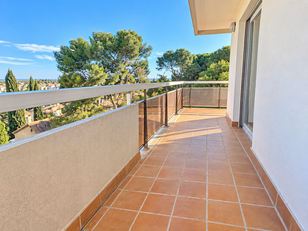 Dépt Hérault (34), à vendre MONTPELLIER Appartement T2 de 42m2 - Terrasse - parking en sous-sol - cave.