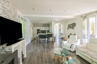  Maison � vendre 8 pi�ces 220 m�