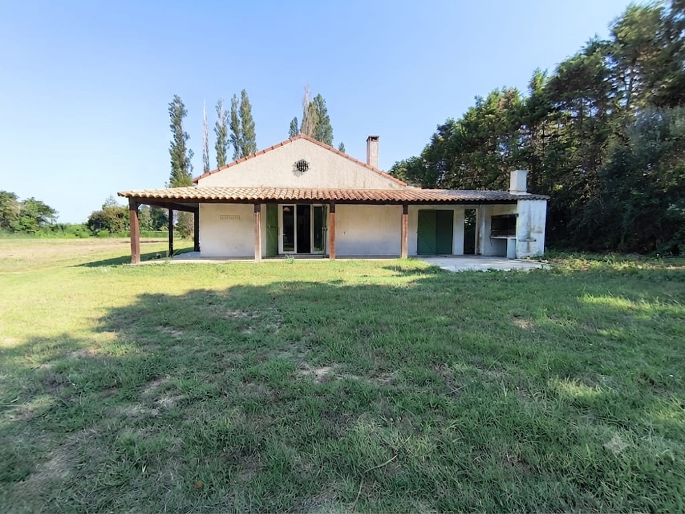 DPT (13) Arles Superbe bergerie de plain-pied au coeur de la Camargue 150 m2 habitables | Parc de 6900 m2