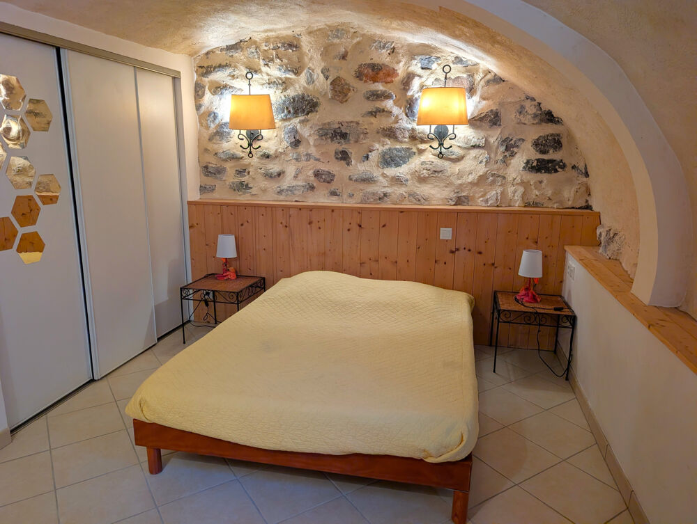à vendre  Propriété/château Lavilledieu (07170)