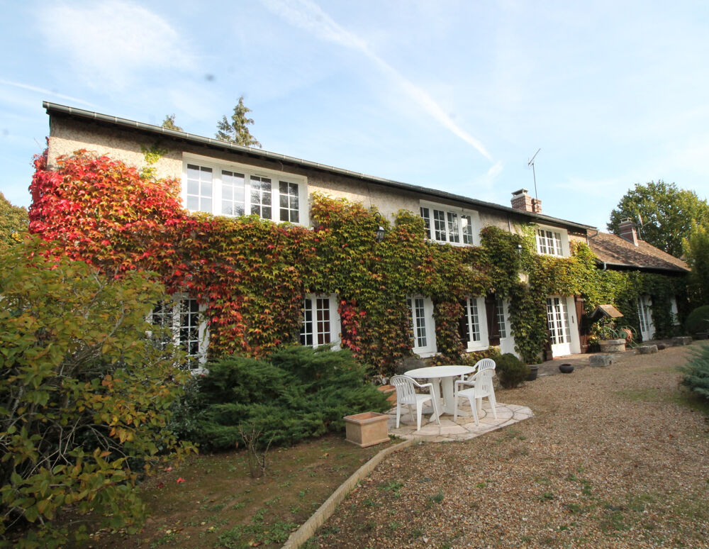 A vendre Dpt Eure (27) entre Anet et Pacy sur Eure maison 210 m2 avec piscine sur terrain de 2 787 m2