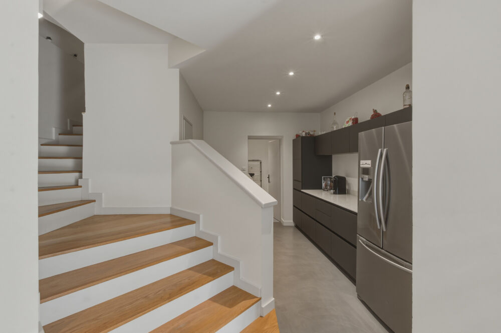 à vendre  Propriété/château Meylan (38240)