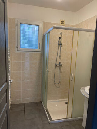  Appartement à louer 3 pièces 60 m²