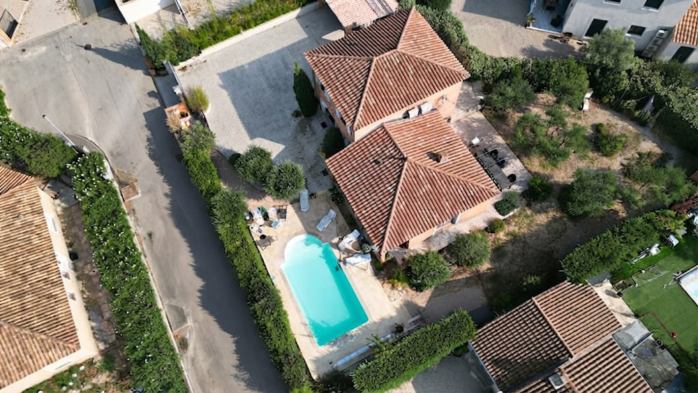 DPT (30) BEAUCAIRE VIILA 120M2 DE CHARME 4 CHAMBRES AVEC PISCINE
