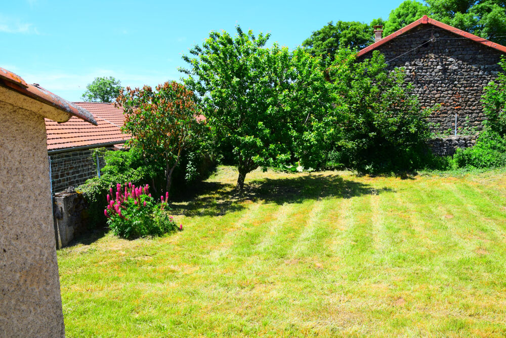 Maison 6 pièces 131 m² · à Coucouron · 131 m² · 224 000 €