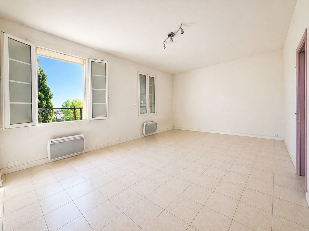 VERGÈZE T3 DE 67 M2 À RÉNOVER VUE DÉGAGÉE EXCLUSIVITÉ