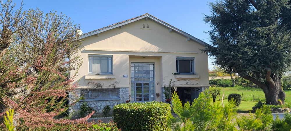 Dpt Haute Garonne 31- A vendre Ausson 31210 -Maison T4 de 149 m2 sur terrain de 1556 m2 avec piscine hors sol