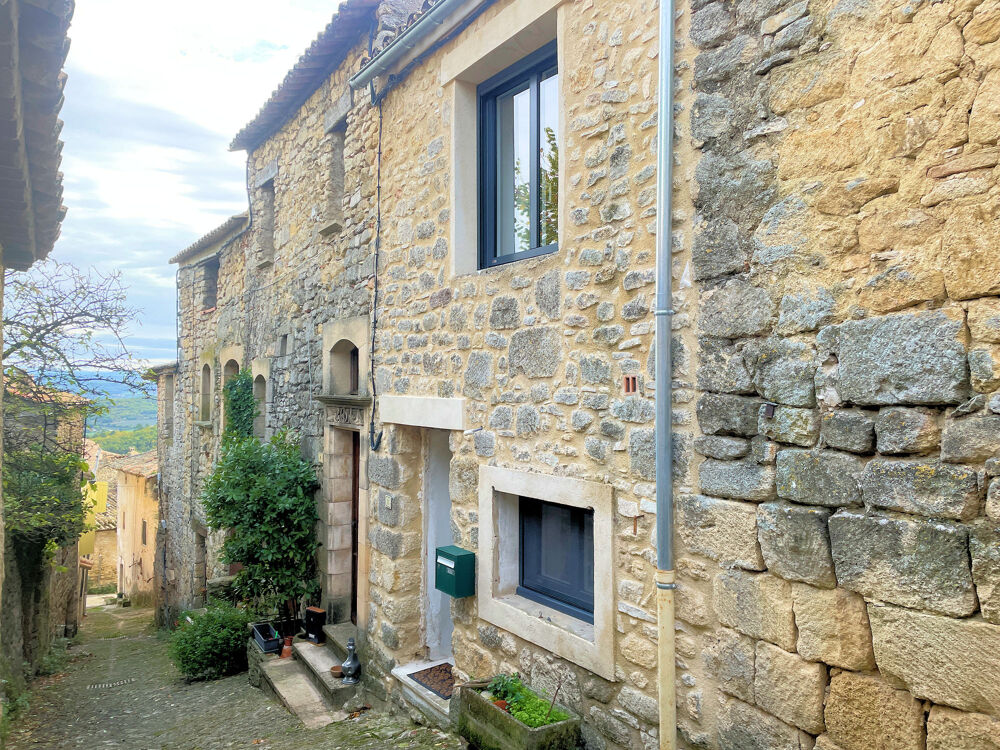 Maison de village traversante