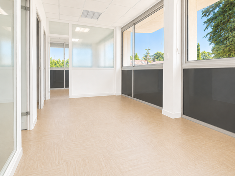 D&eacute;pt H&eacute;rault (34), &agrave; vendre MONTPELLIER local de professionnel de 46m2 parking commun. 89000 34000 Montpellier