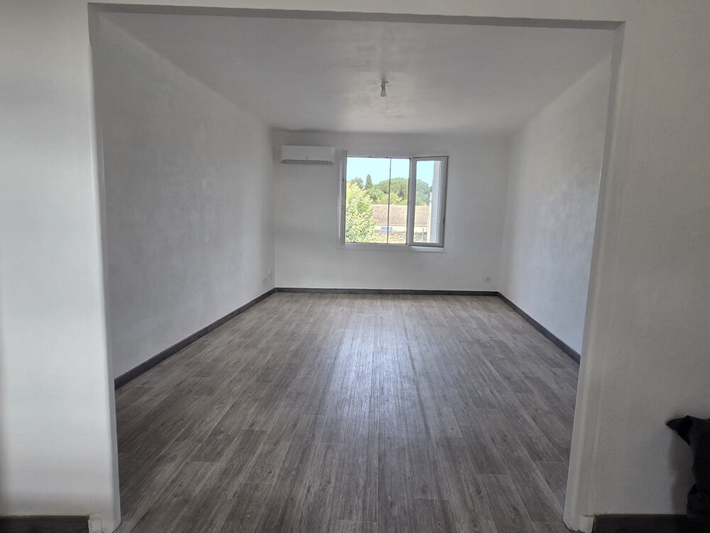 maison de village rénovée 85 m2 3 chambres Générac