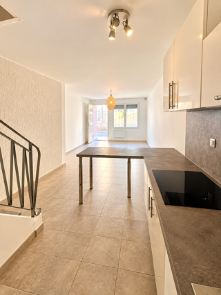 Vente Maison Maison de village 55 m2 au centre de village à 5 min de la gare , 1 chambre un bureau Vergeze