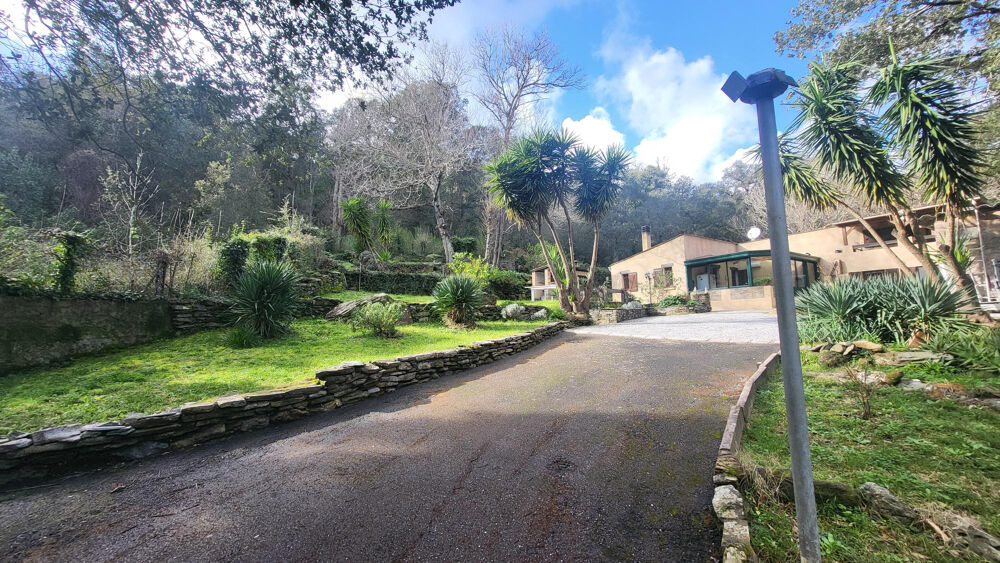 Vente Maison Villa P3 avec dépendance P2 au CAP CORSE sur un terrain de 1500 m2 Macinaggio