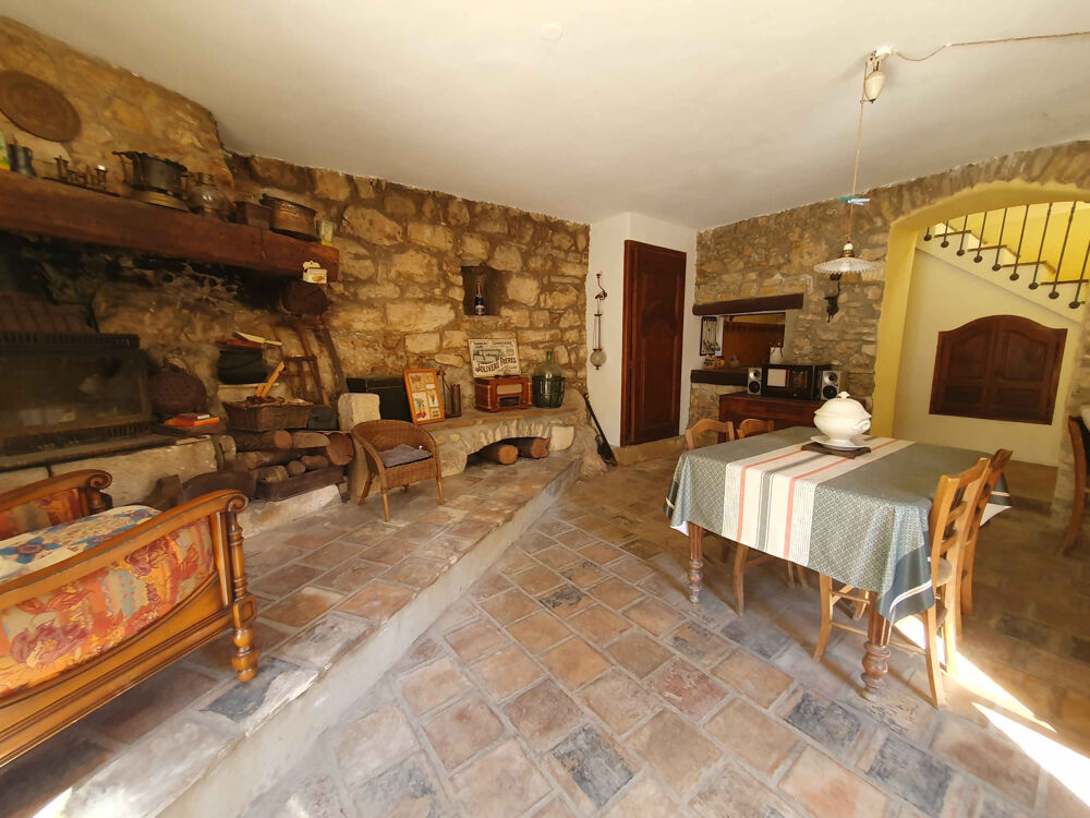 Vente Maison Village médiéval de la Vallée de la Cèze : Jolie Maison de village avec 2 terrasses ayant vue dominante La roque sur ceze