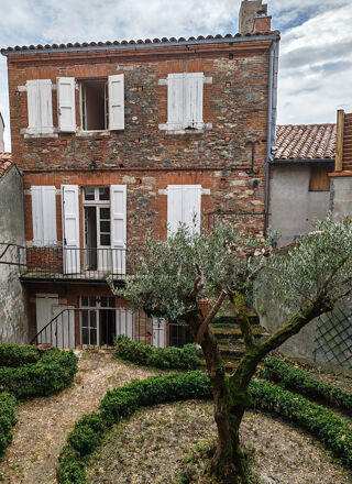  Maison � vendre 8 pi�ces 218 m�