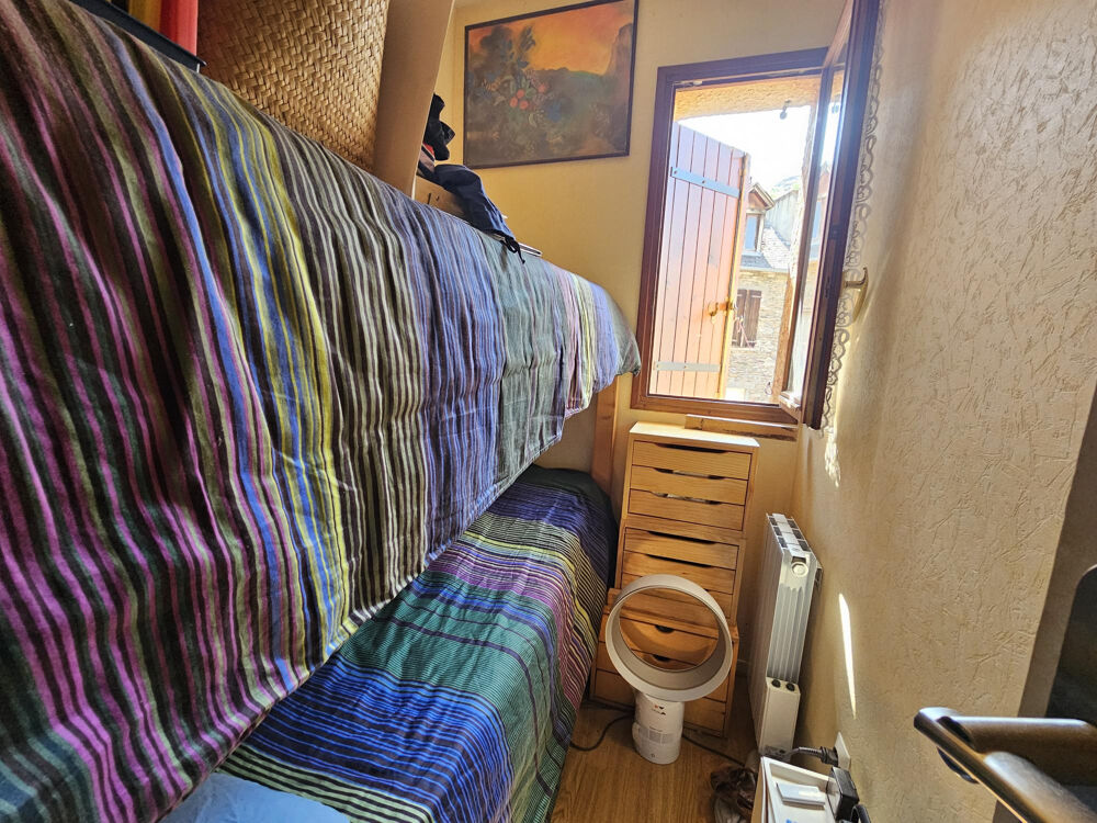 Dpt Haute-Garonne 31, Bagnères de Luchon 31110 - Studio cabine de 22 m2 avec place de parking