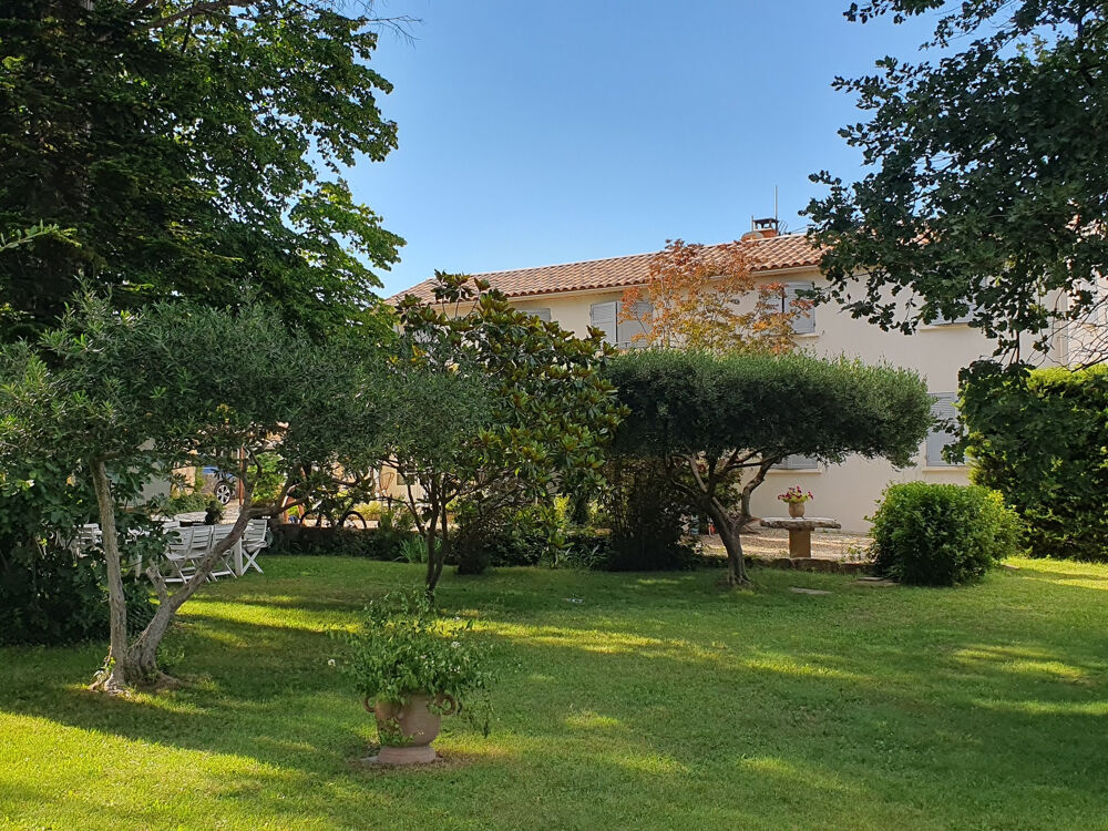 Vente Maison A Vendre GARD (30) - Propriété comprenant une grande bastide avec piscine et une annexe Pujaut