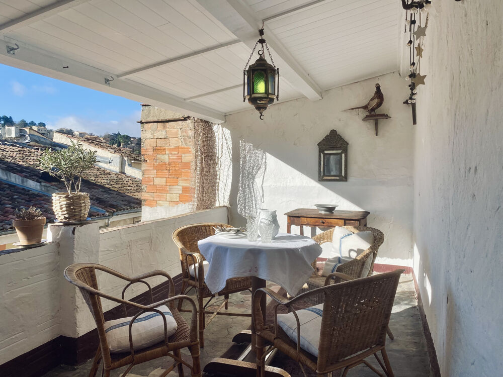 Belle maison de ville avec terrasse