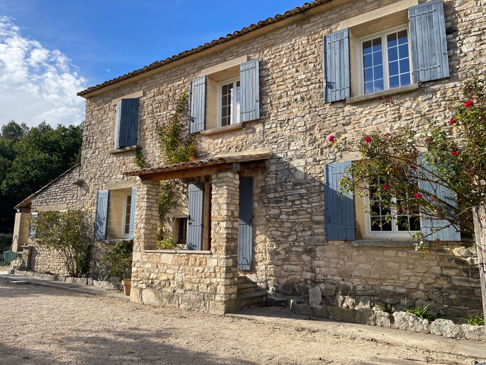 à vendre  Propriété/château Murs (84220)