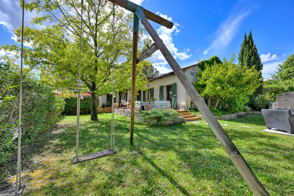 Dépt Hérault (34) - A vendre Prades Le Lez ensemble de 2 habitations plain-pied, au total 227m2, piscine sur p