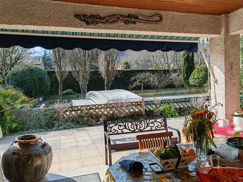 Villa de plain-pied 6 pièces 4 chambres 227 m2 Piscine couverte Mazamet