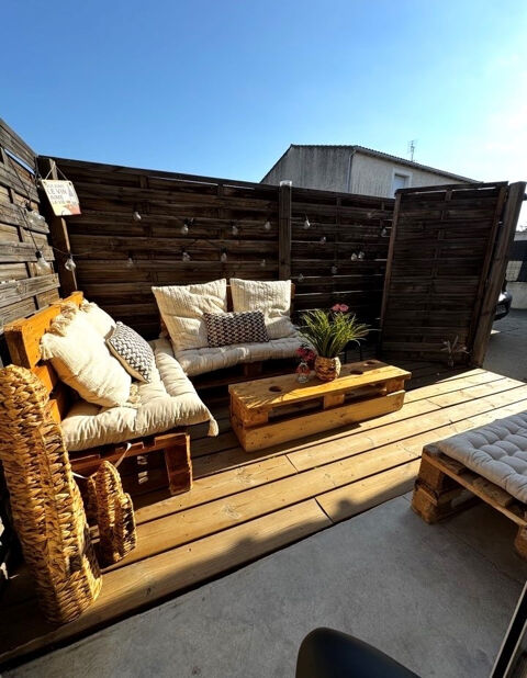   � louer   Appartement T3 meubl� avec terrasse et parking   Uchaud (30620) Appartement - 3 pi�ce(s) - 62 m�