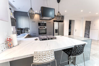  Appartement � vendre 4 pi�ces 125 m�